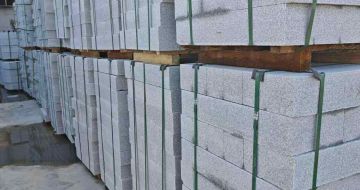 深圳芝麻白路牙石，路侧石