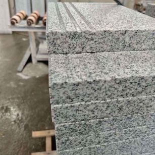 深圳芝麻白楼梯踏步