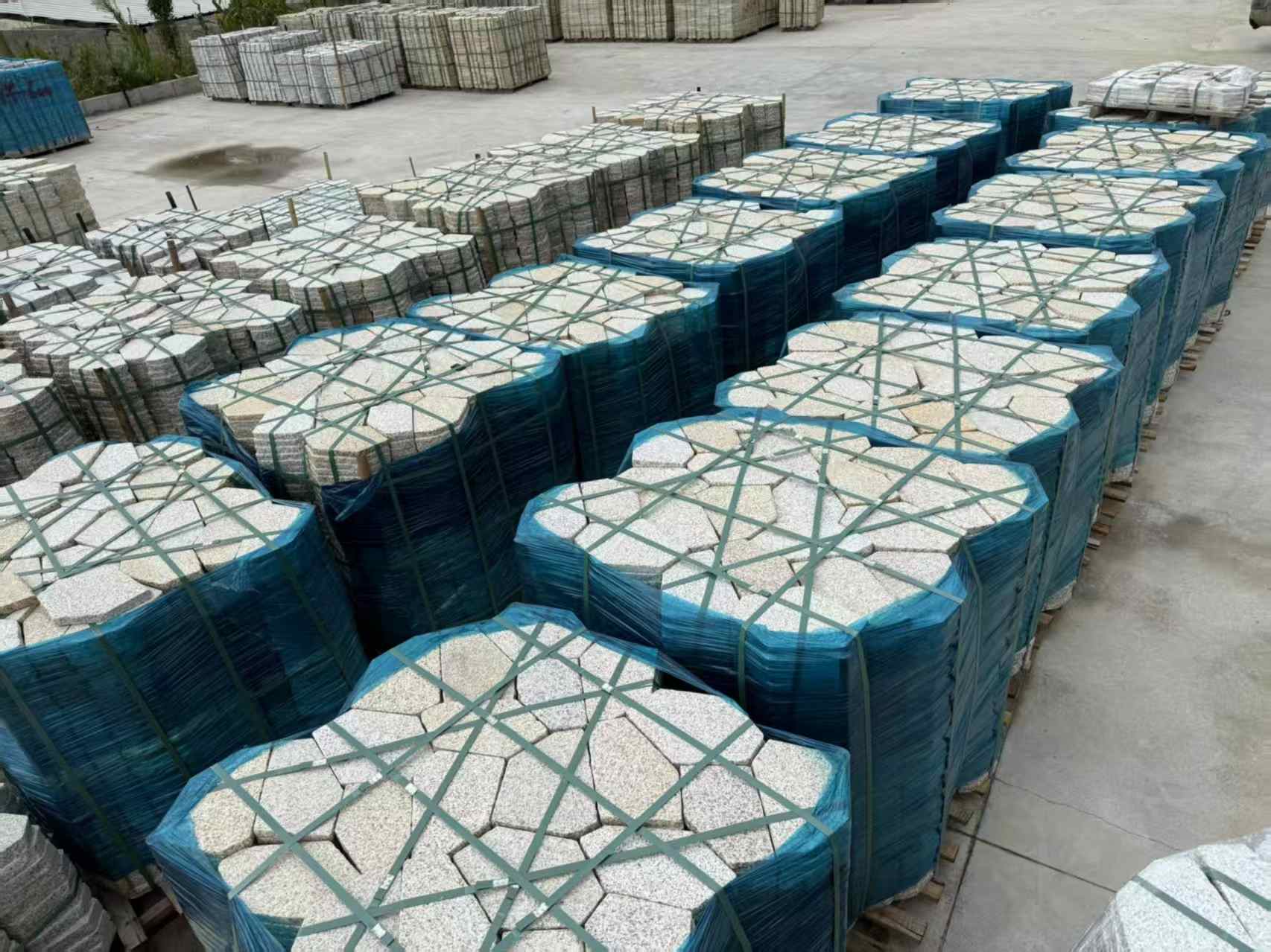 深圳黄金麻冰裂纹 碎拼