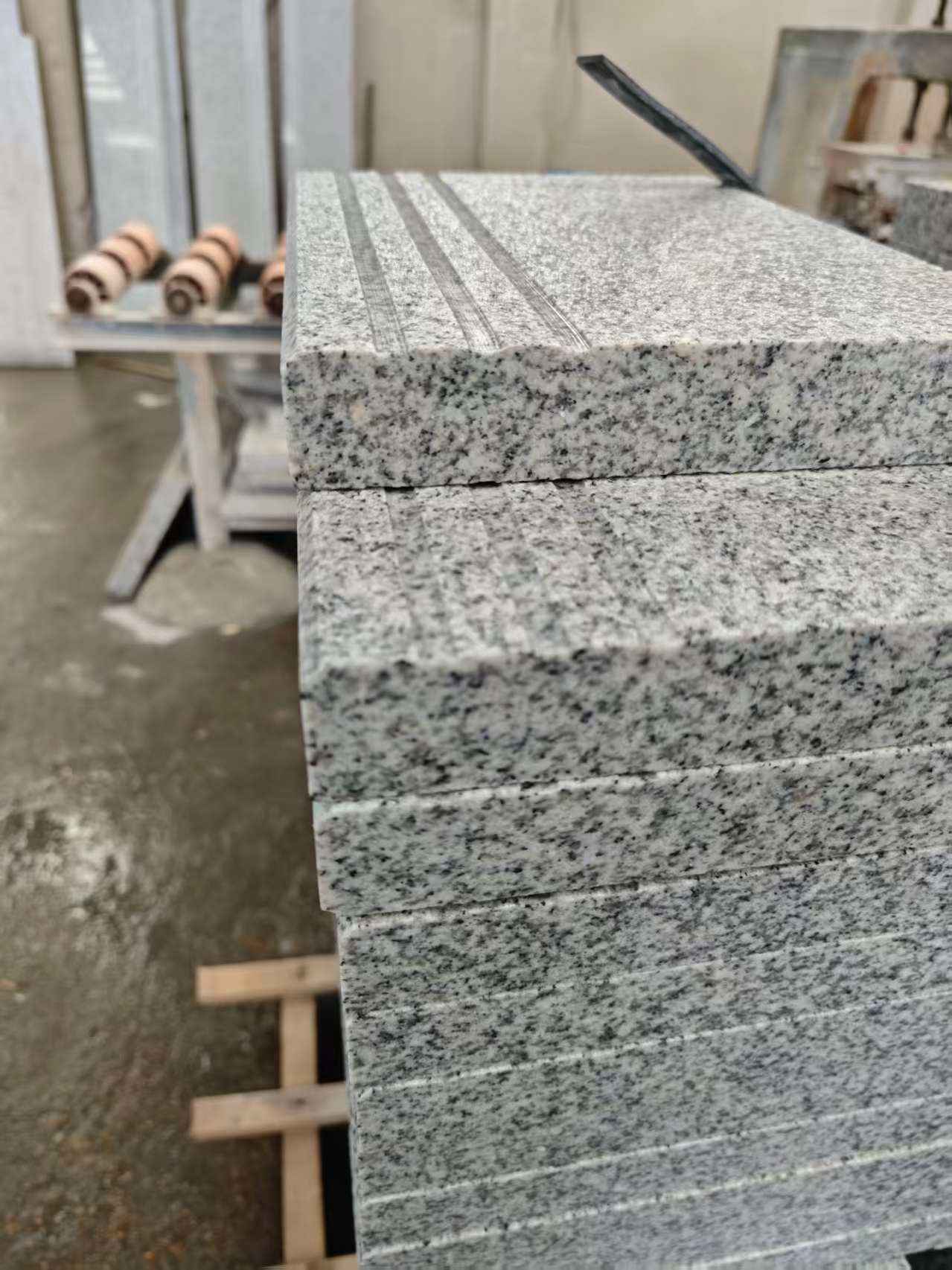 深圳芝麻白楼梯踏步