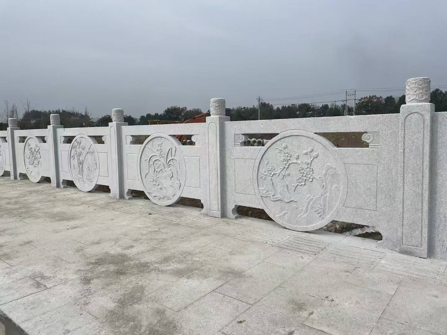 深圳芝麻白河道栏杆 石材栏杆